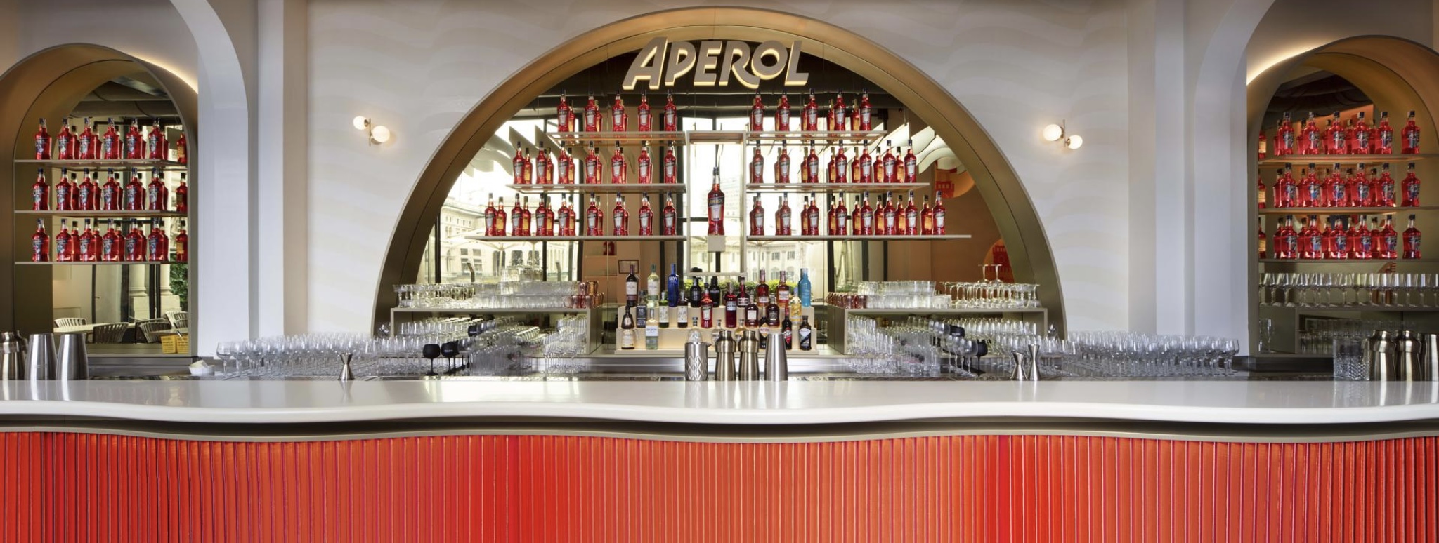 Terrazza Aperol, design by Vudafieri- Saverino Pertners I, photo Santi Caleca