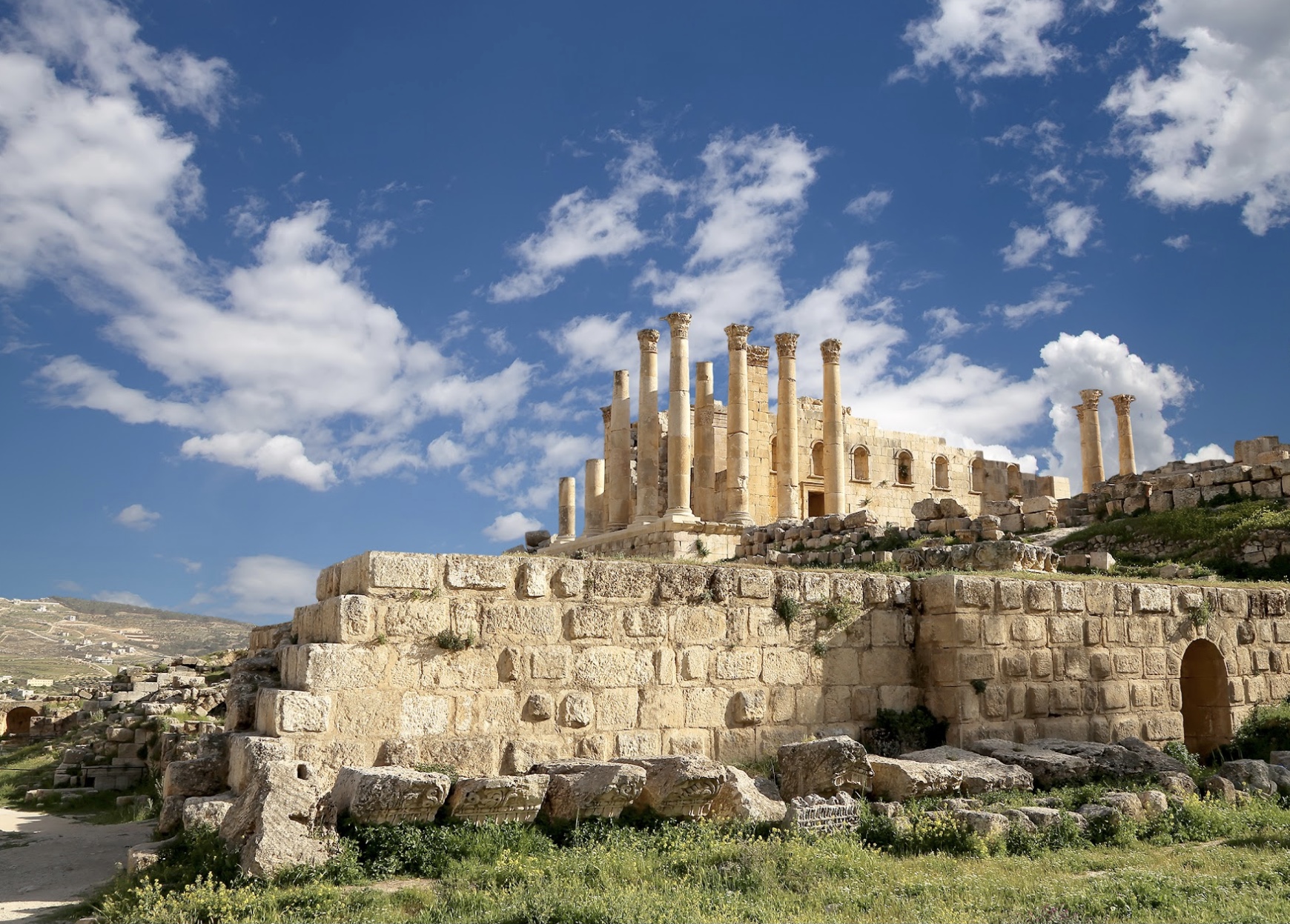 Giordania, “Jerash, via Shutterstock” (foto ufficio stampa)